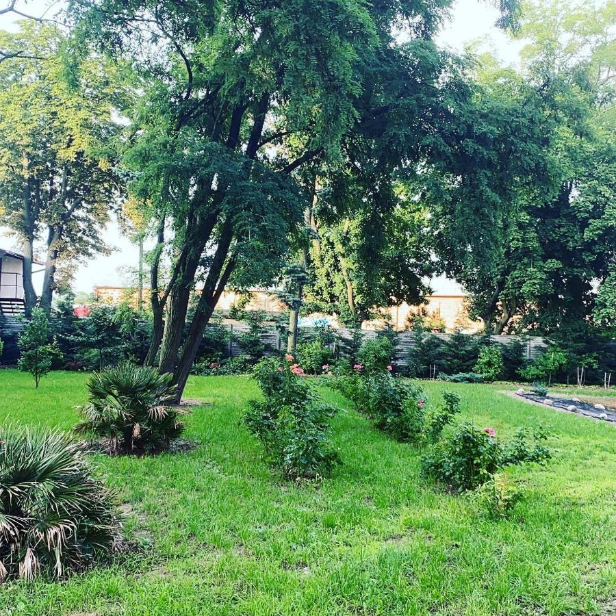 Palac Osowo Gostynskie Gostyń Exterior foto