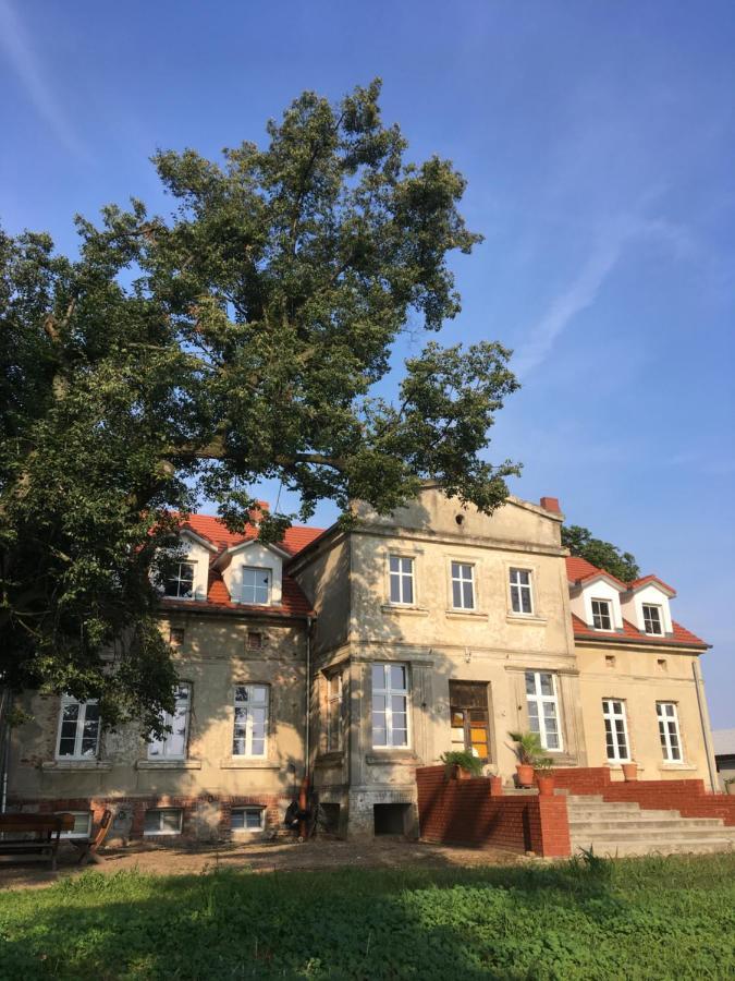 Palac Osowo Gostynskie Gostyń Exterior foto